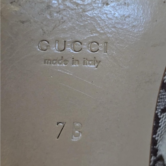 Gucci Monogram boots - Picture 12 of 16